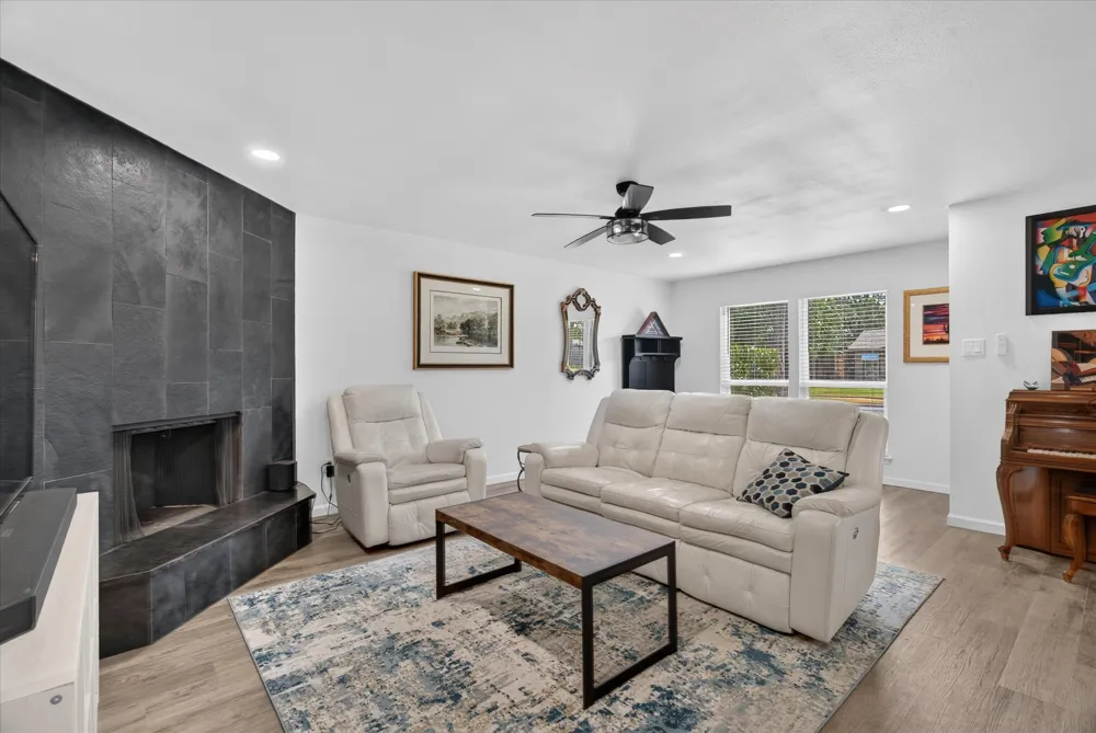 3101 Whisperwood Lane Bedford, TX 76021