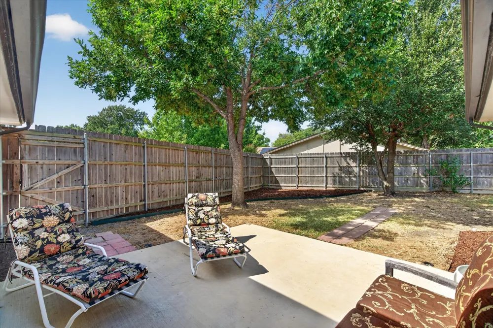 3101 Whisperwood Lane Bedford, TX 76021