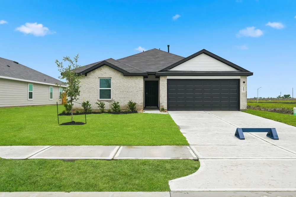 102 Rustic Creek Court Dayton, TX 77535