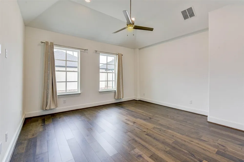 2724 Dolce Oaks Drive Houston, TX 77007