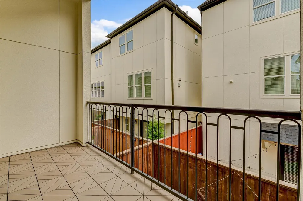 2724 Dolce Oaks Drive Houston, TX 77007