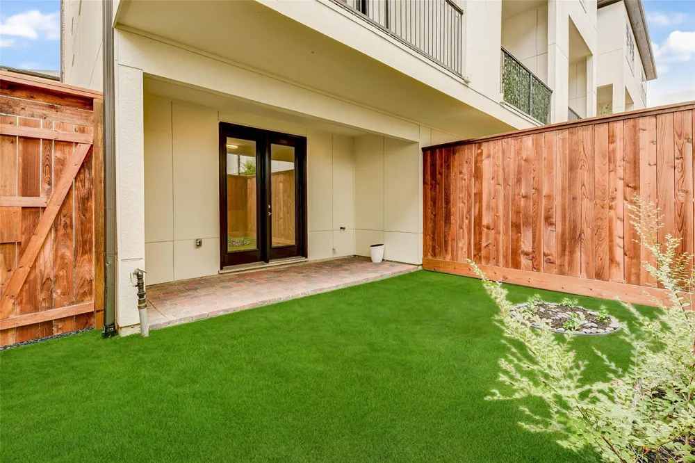 2724 Dolce Oaks Drive Houston, TX 77007