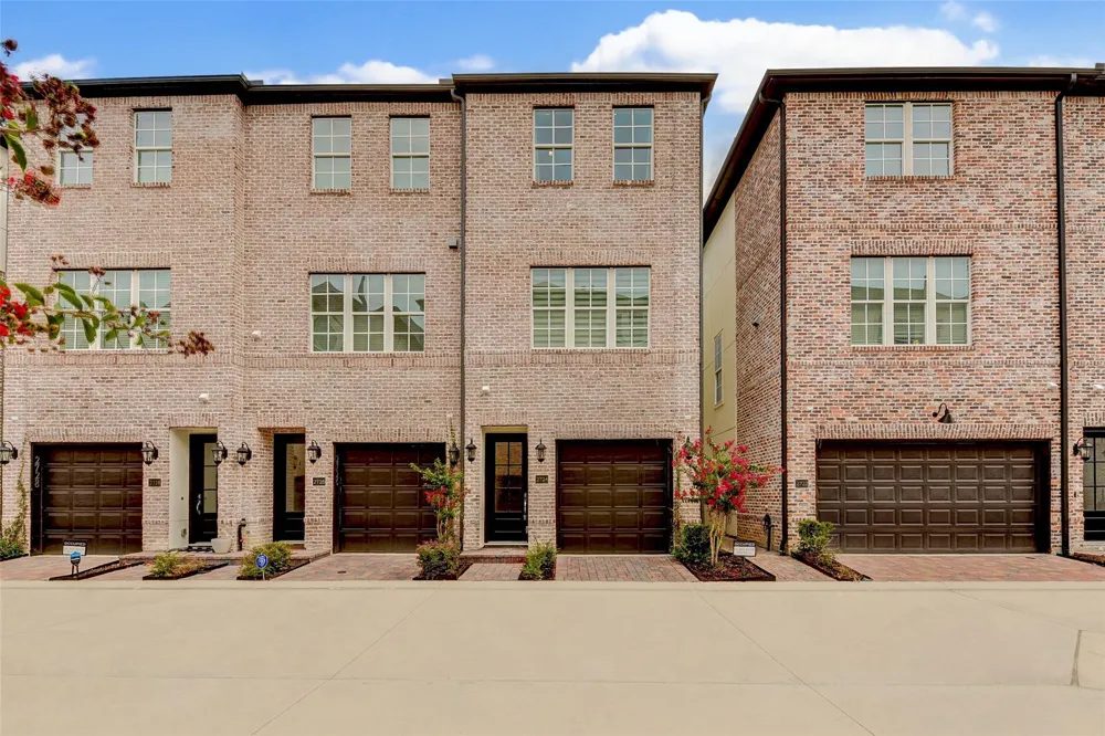 2724 Dolce Oaks Drive Houston, TX 77007