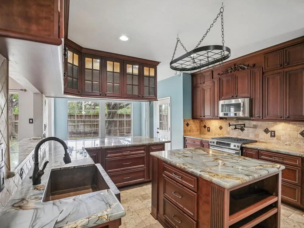 2502 Sea Horse Court Seabrook, TX 77586