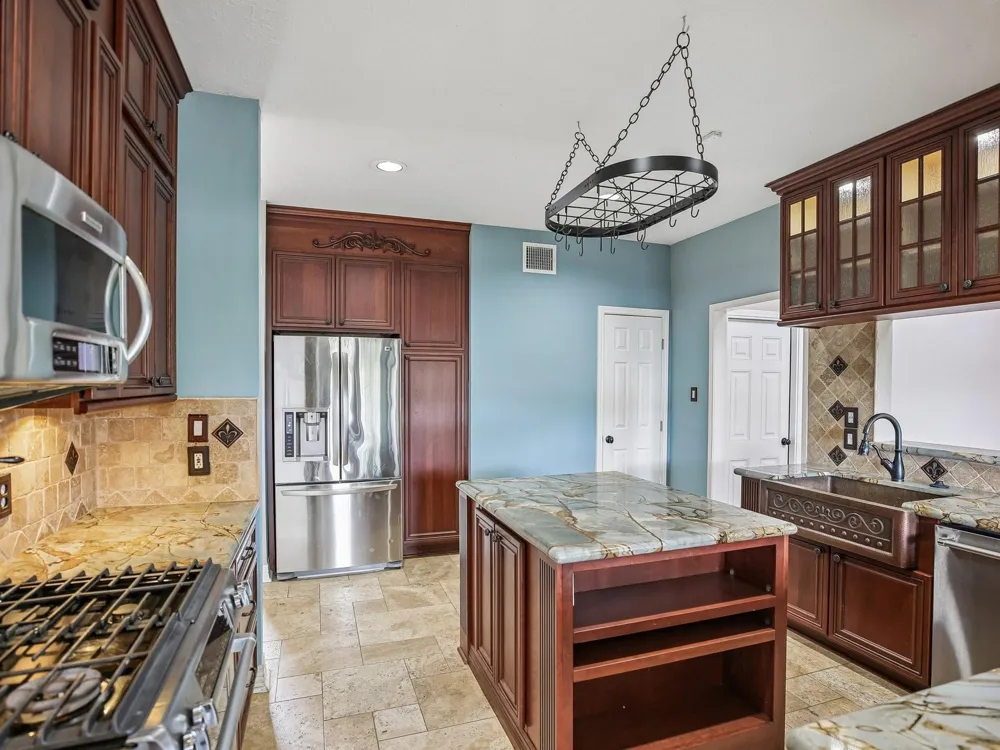 2502 Sea Horse Court Seabrook, TX 77586