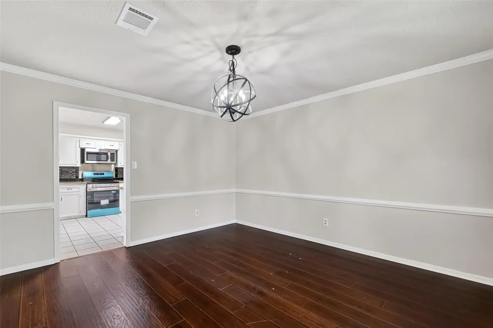 2402 Oak Shores Drive Houston, TX 77339
