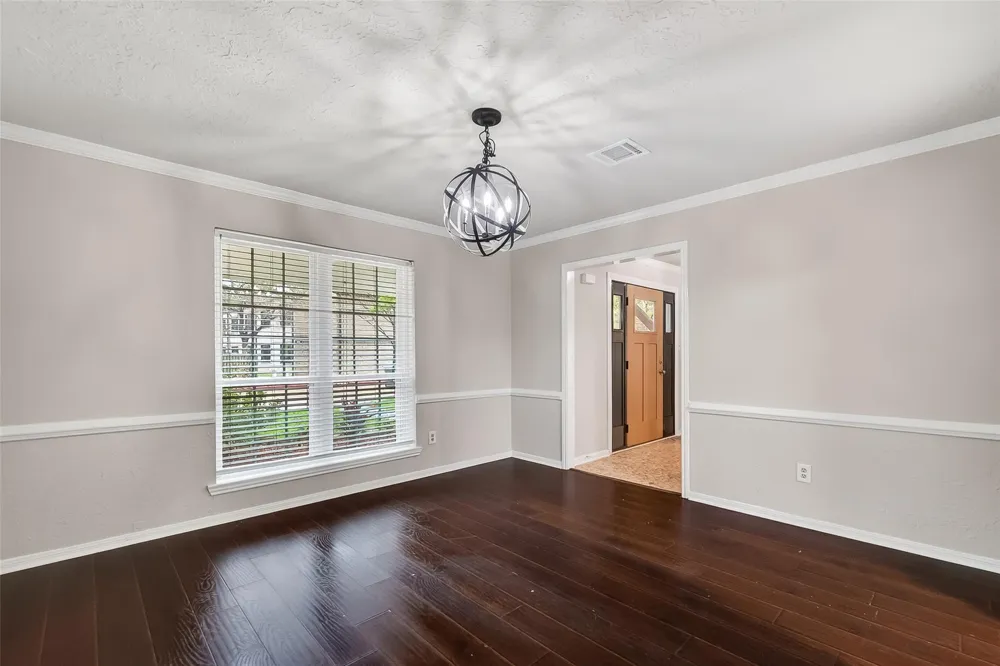 2402 Oak Shores Drive Houston, TX 77339