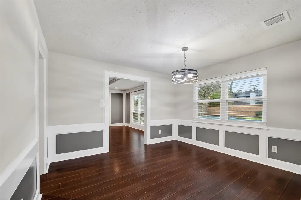 2402 Oak Shores Drive Houston, TX 77339