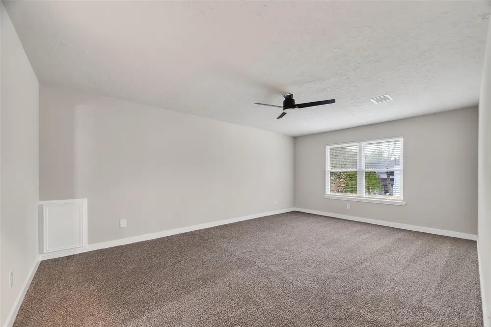 2402 Oak Shores Drive Houston, TX 77339