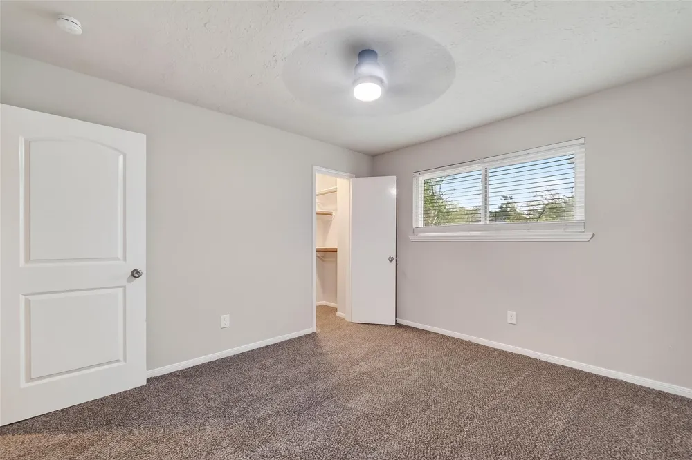 2402 Oak Shores Drive Houston, TX 77339