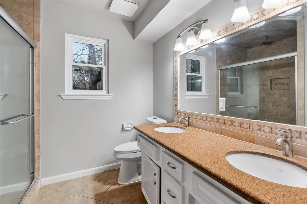 2402 Oak Shores Drive Houston, TX 77339