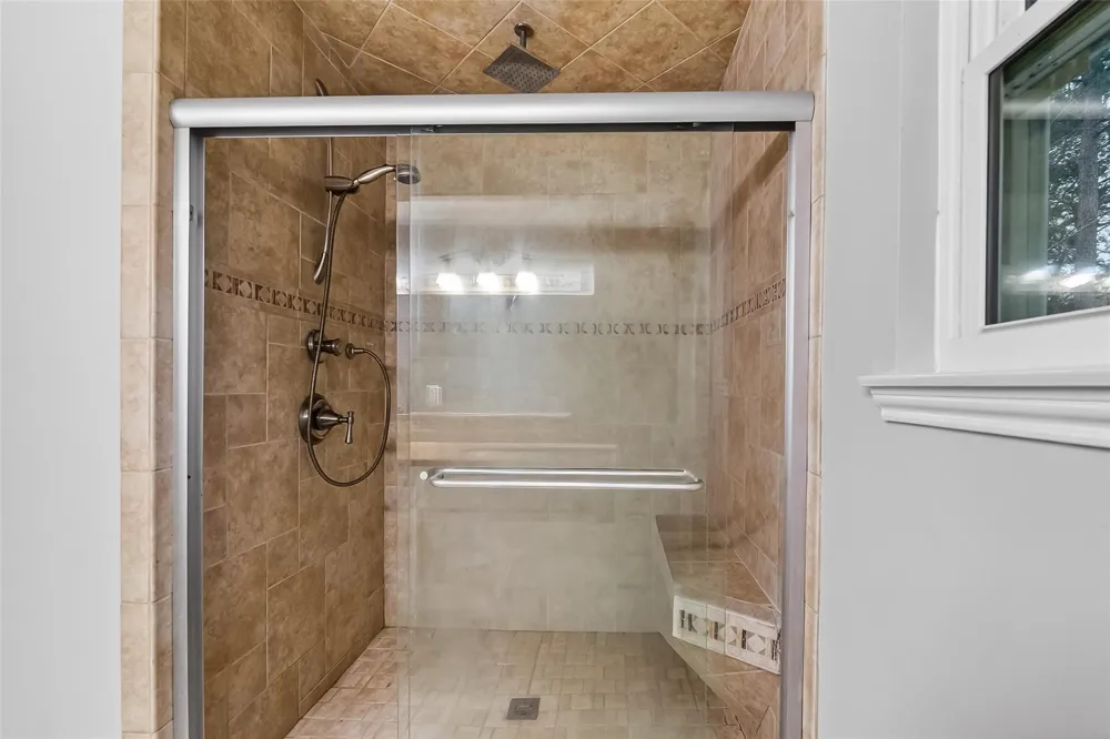 2402 Oak Shores Drive Houston, TX 77339