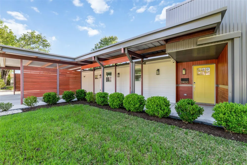 9400 Spring Branch Drive Houston, TX 77080