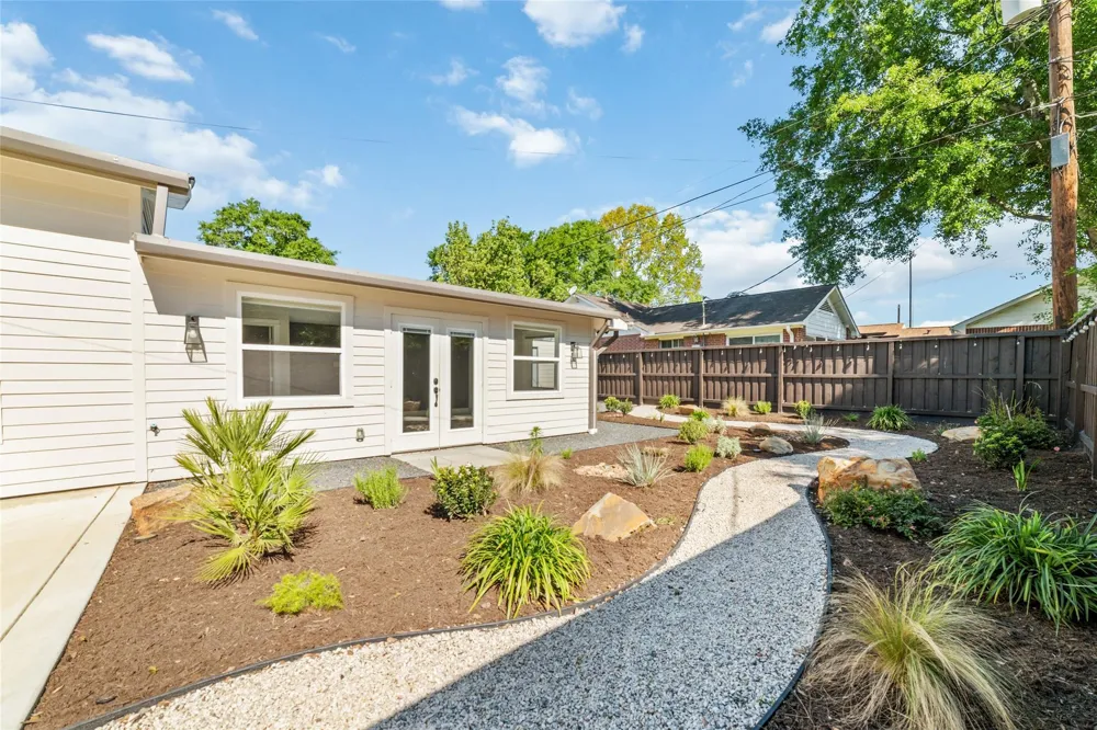 9400 Spring Branch Drive Houston, TX 77080