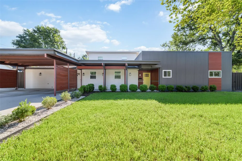 9400 Spring Branch Drive Houston, TX 77080