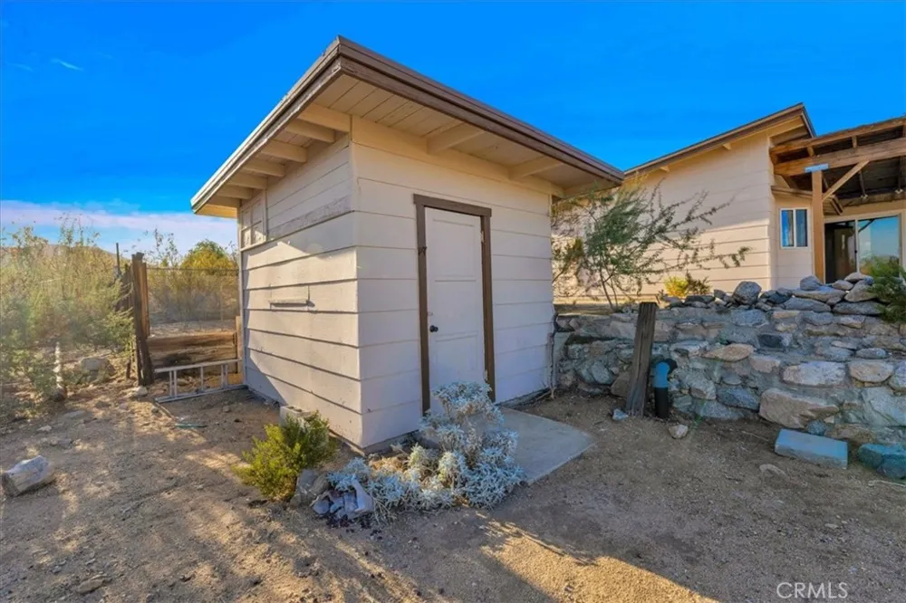 51039 Canyon Morongo Valley, CA 92256