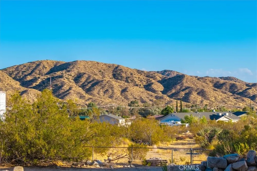51039 Canyon Morongo Valley, CA 92256