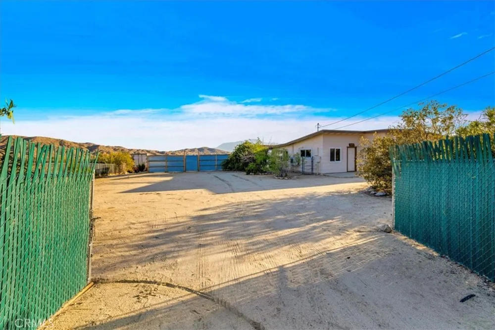 51039 Canyon Morongo Valley, CA 92256