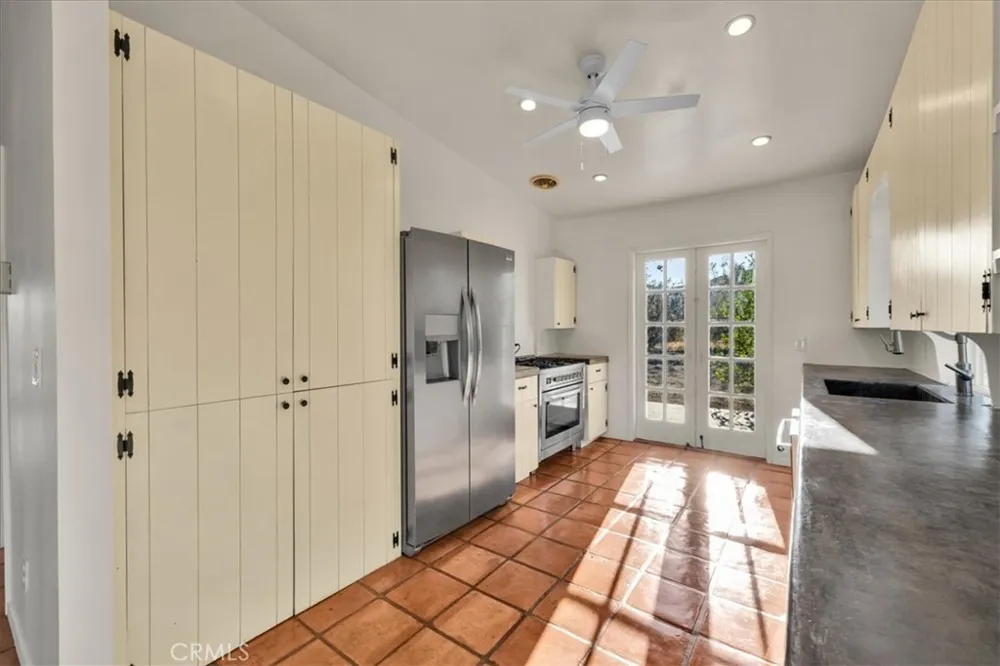 51039 Canyon Morongo Valley, CA 92256