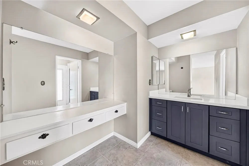 2300 Camino Escondido Fullerton, CA 92833