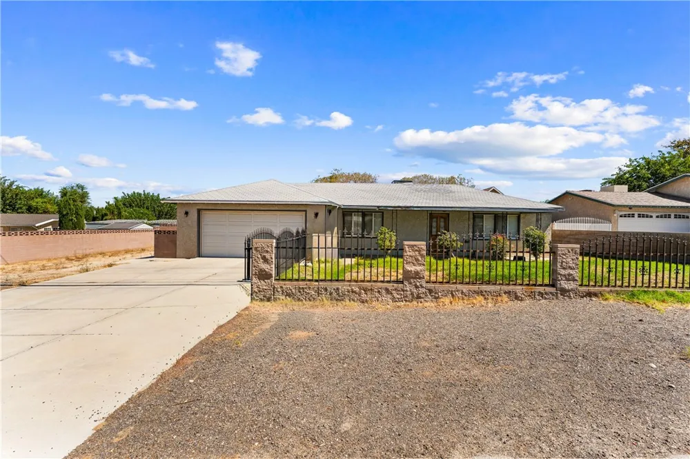 41726 55th W Lancaster, CA 93536