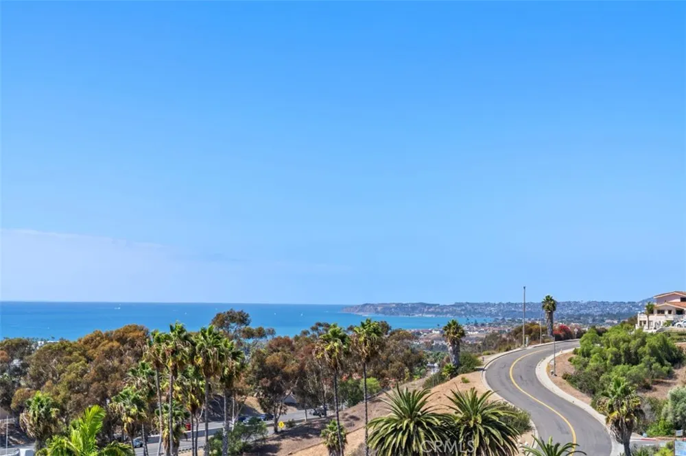 132 Avenida Presidio San Clemente, CA 92672