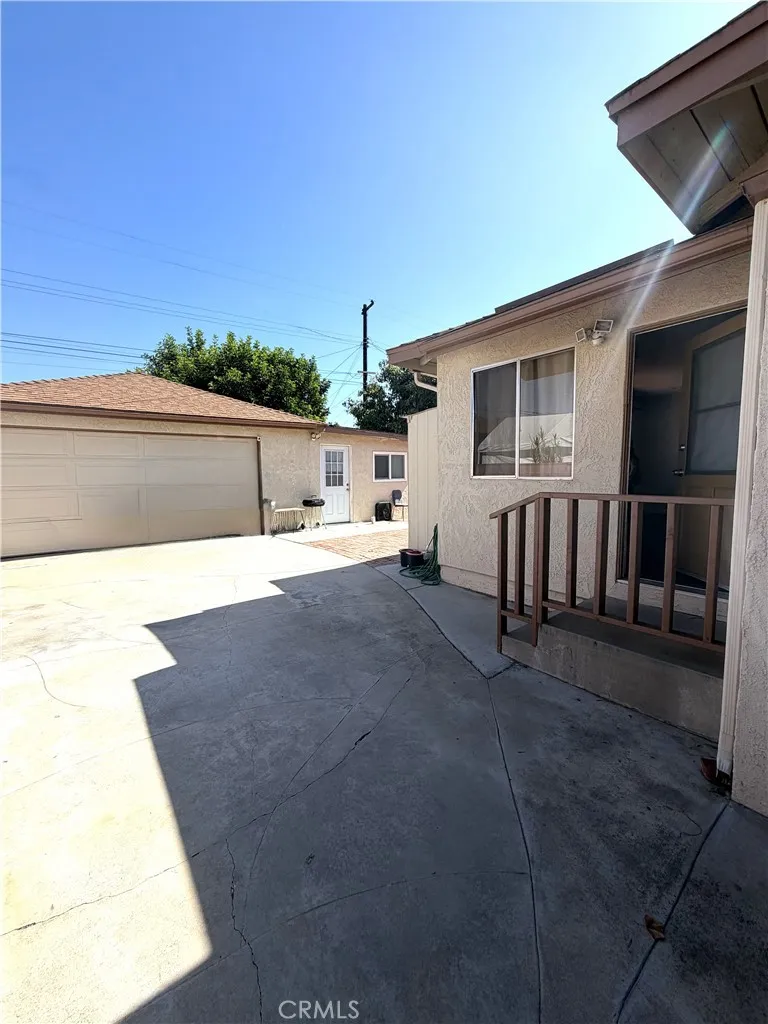 824 Meeker Avenue La Puente, CA 91746