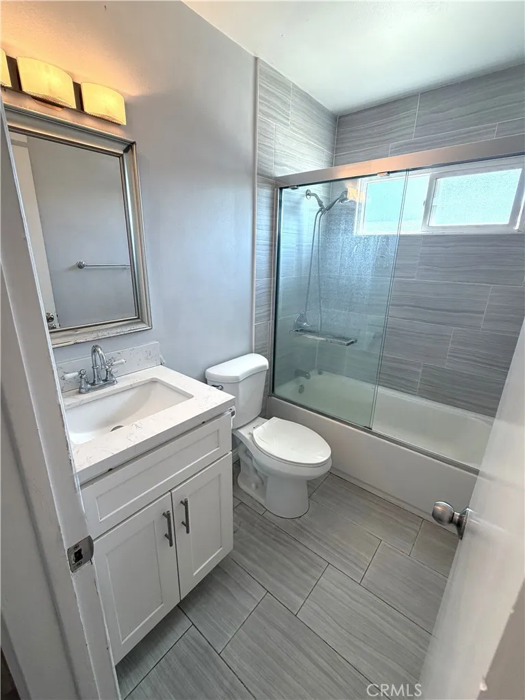 824 Meeker Avenue La Puente, CA 91746