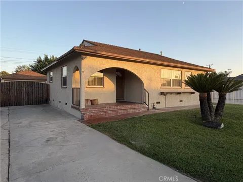 824 Meeker Avenue