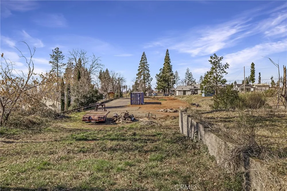 7654 Skyway Paradise, CA 95969