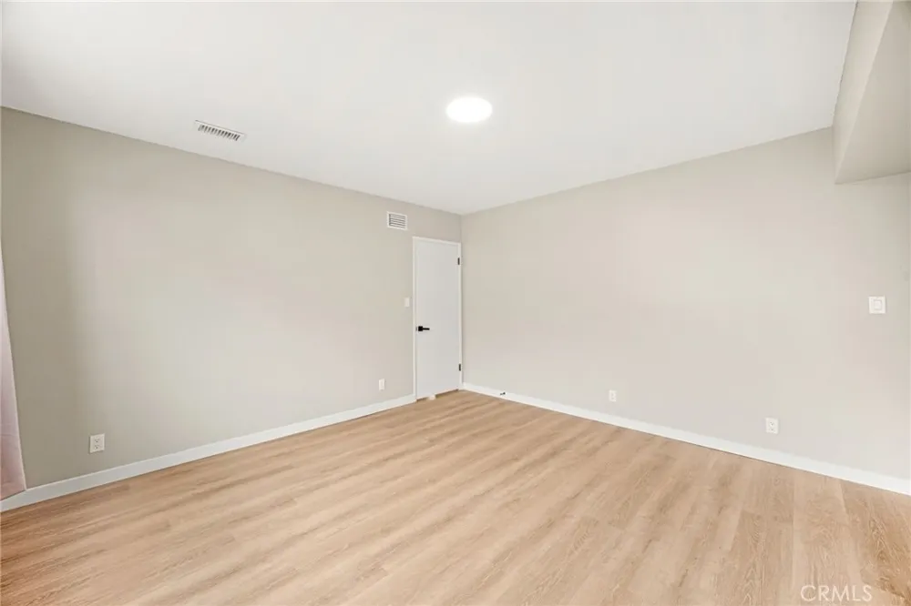 4805 Vecino Covina, CA 91722