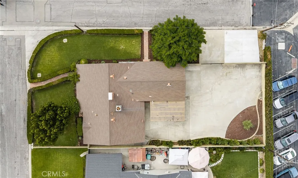 4805 Vecino Covina, CA 91722