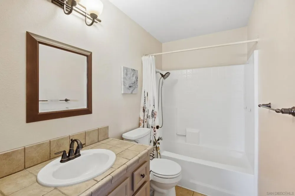 758 Granite Hills Cir. El Cajon, CA 92019