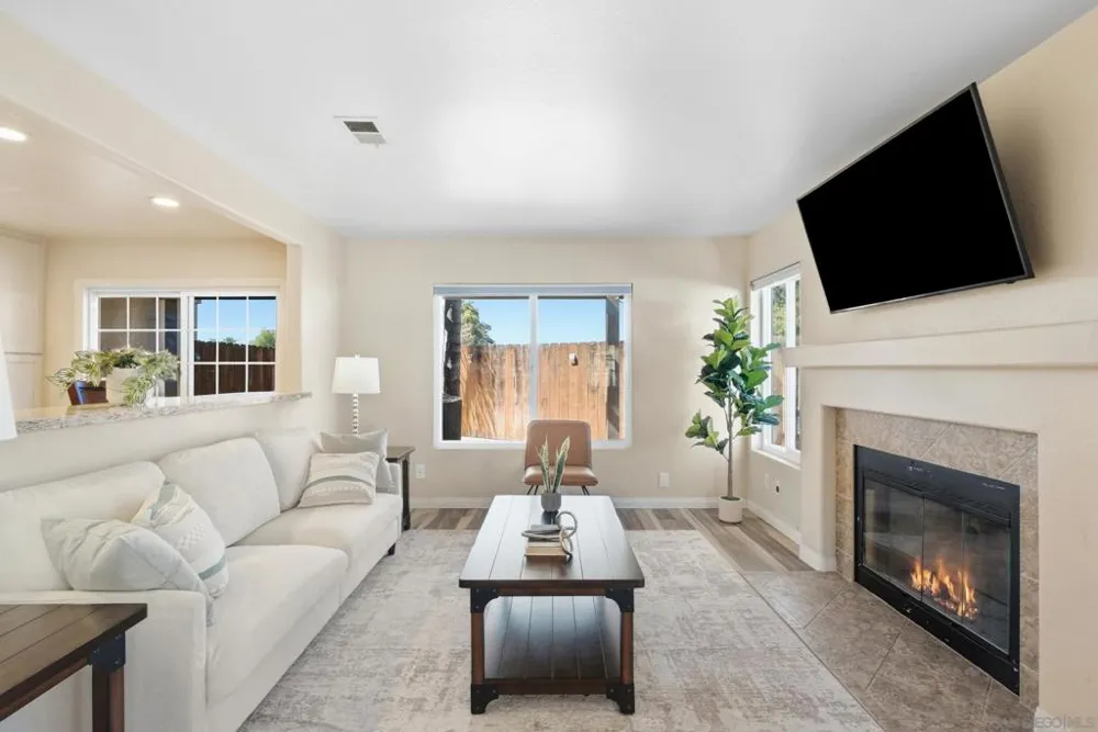 758 Granite Hills Cir. El Cajon, CA 92019