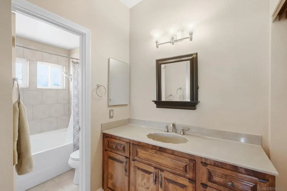 758 Granite Hills Cir. El Cajon, CA 92019