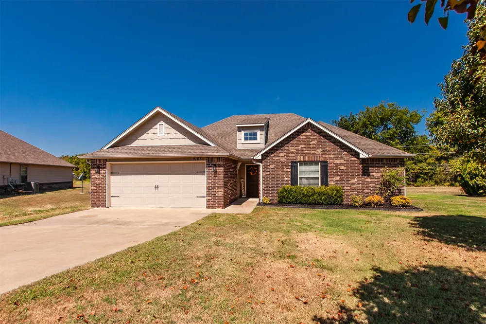 9165 E Pamela Road Claremore, OK 74019