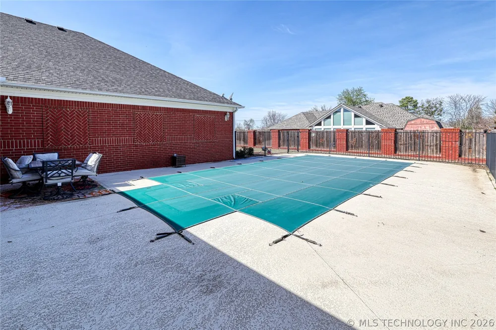 29 River Oaks Avenue McAlester, OK 74501