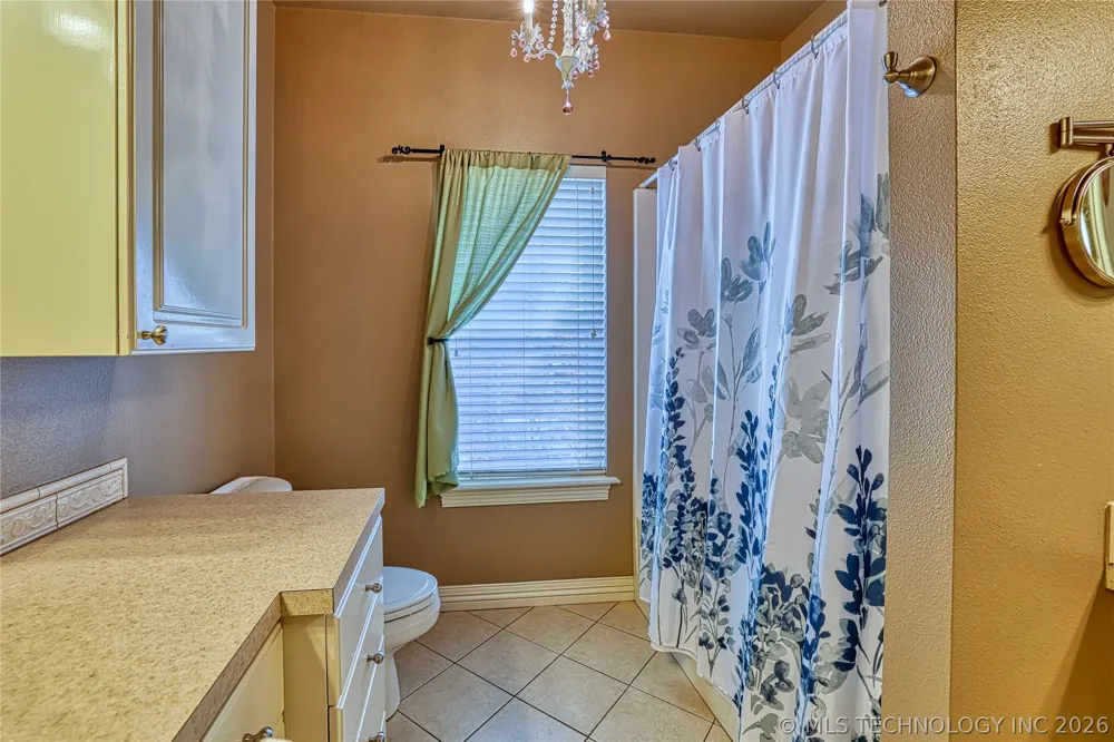 29 River Oaks Avenue McAlester, OK 74501