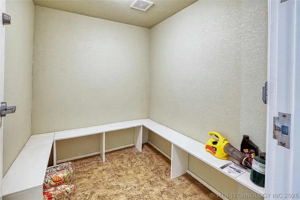 29 River Oaks Avenue McAlester, OK 74501