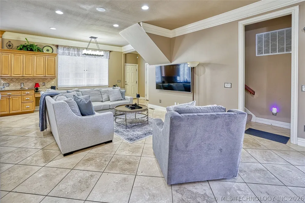 29 River Oaks Avenue McAlester, OK 74501