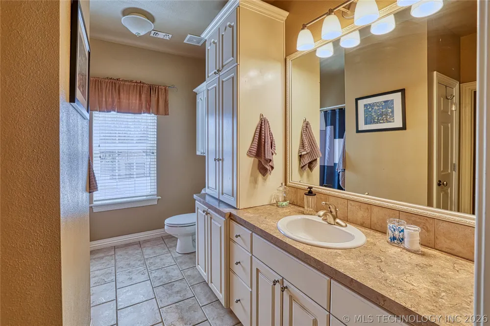 29 River Oaks Avenue McAlester, OK 74501
