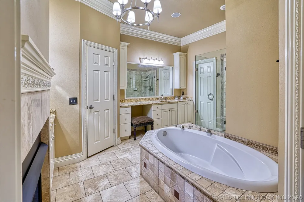 29 River Oaks Avenue McAlester, OK 74501