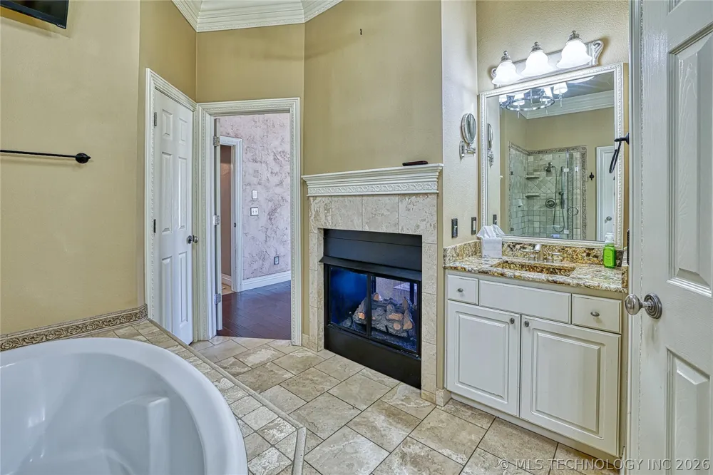 29 River Oaks Avenue McAlester, OK 74501
