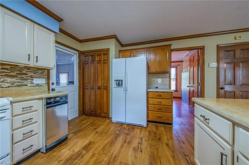 5917 Hickory Grove Road Greensboro, NC 27409