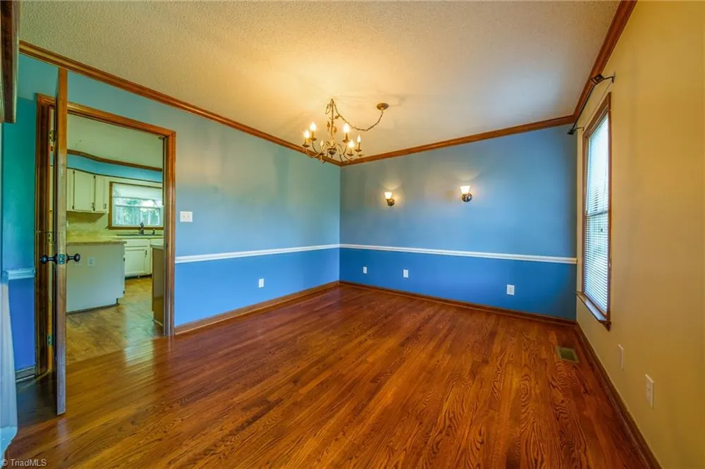 5917 Hickory Grove Road Greensboro, NC 27409