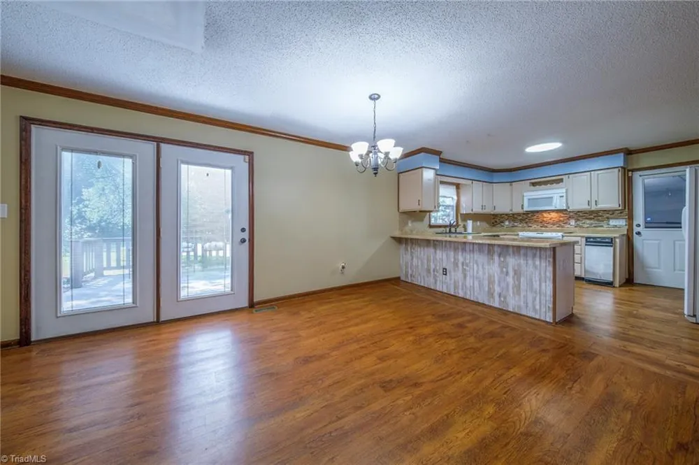 5917 Hickory Grove Road Greensboro, NC 27409