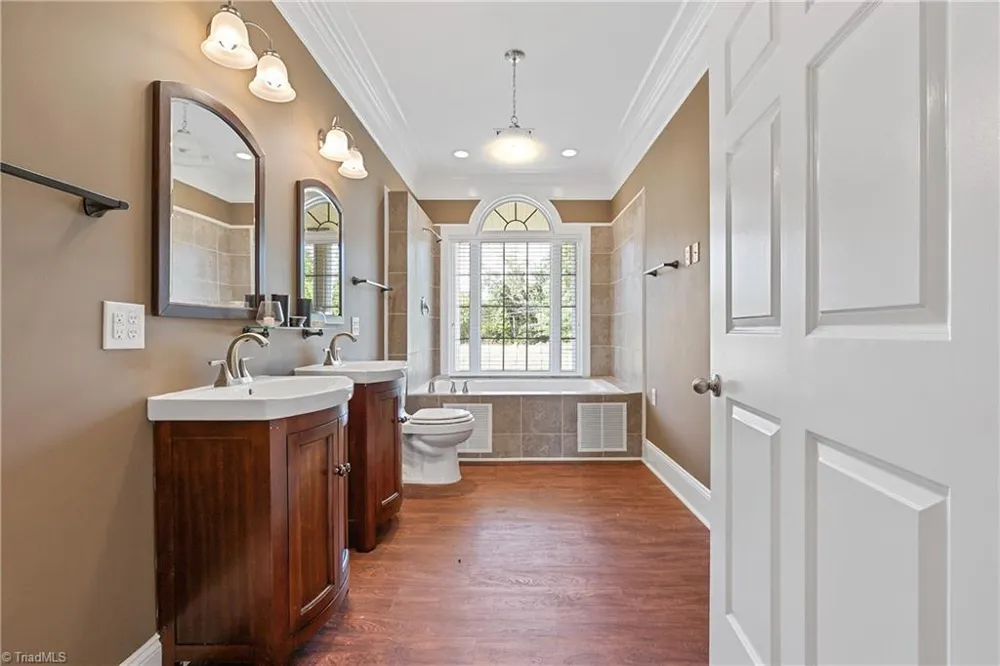5054 Harvest Road McLeansville, NC 27301