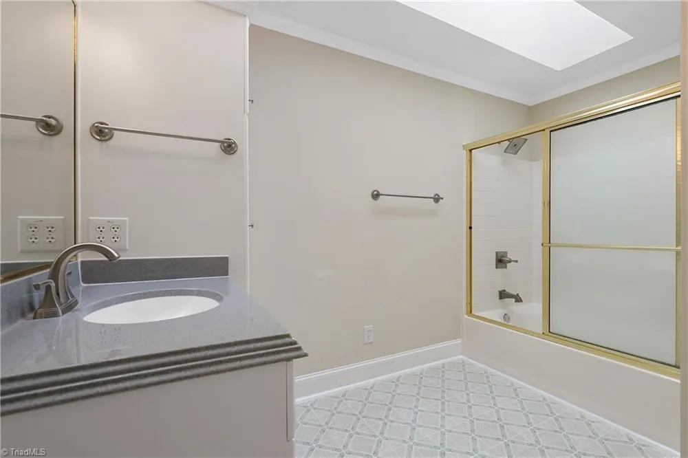 5054 Harvest Road McLeansville, NC 27301