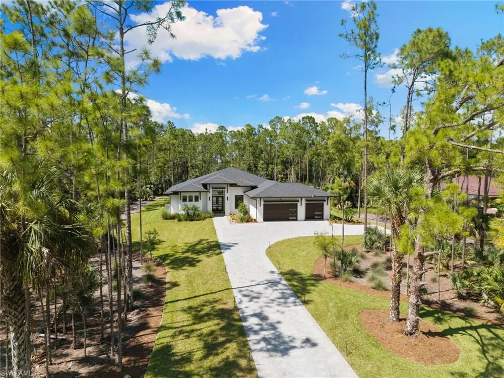 4221 7th Avenue NW Naples, FL 34119