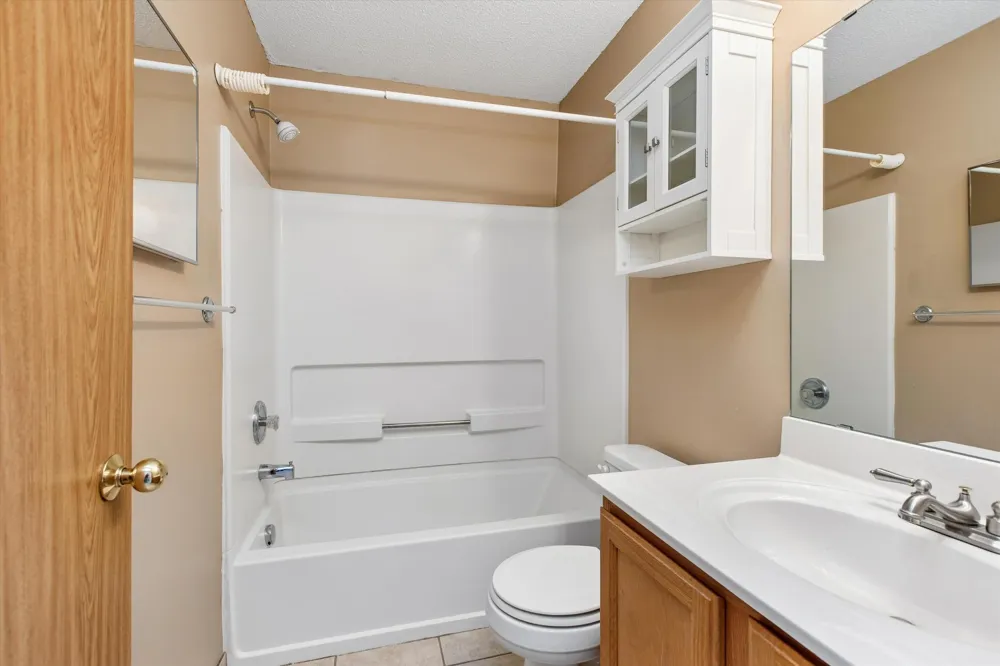 11712 Ryan Circle #1608 Burnsville, MN 55337